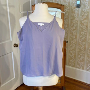 💜 Socialite Scallop neck, Cami style Size L NWT💜
